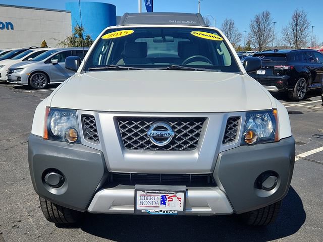 Used 2015 Nissan Xterra S image 2