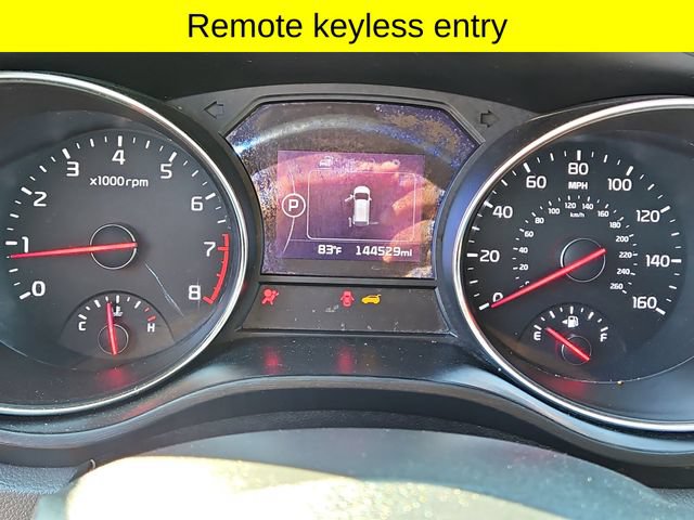 Used 2017 Kia Sedona LX w/ LX Essentials Premium Package FWD image 13