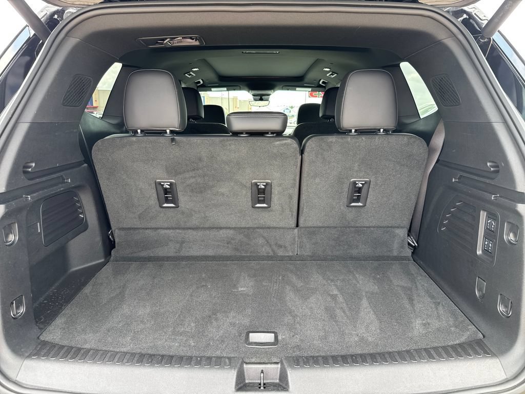 Certified 2025 Buick Enclave Avenir w/ Super Cruise Package AWD/4WD image 43