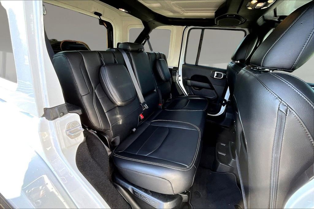 Used 2023 Jeep Wrangler Unlimited Sahara w/ Cold Weather Group image 23