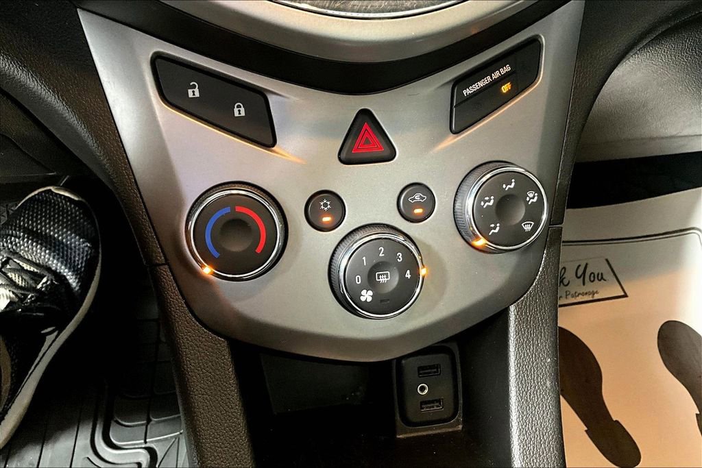 Used 2019 Chevrolet Sonic LT FWD image 32