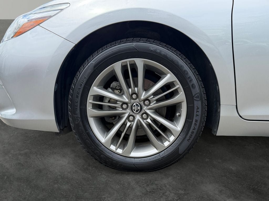 Used 2017 Toyota Camry SE FWD image 4