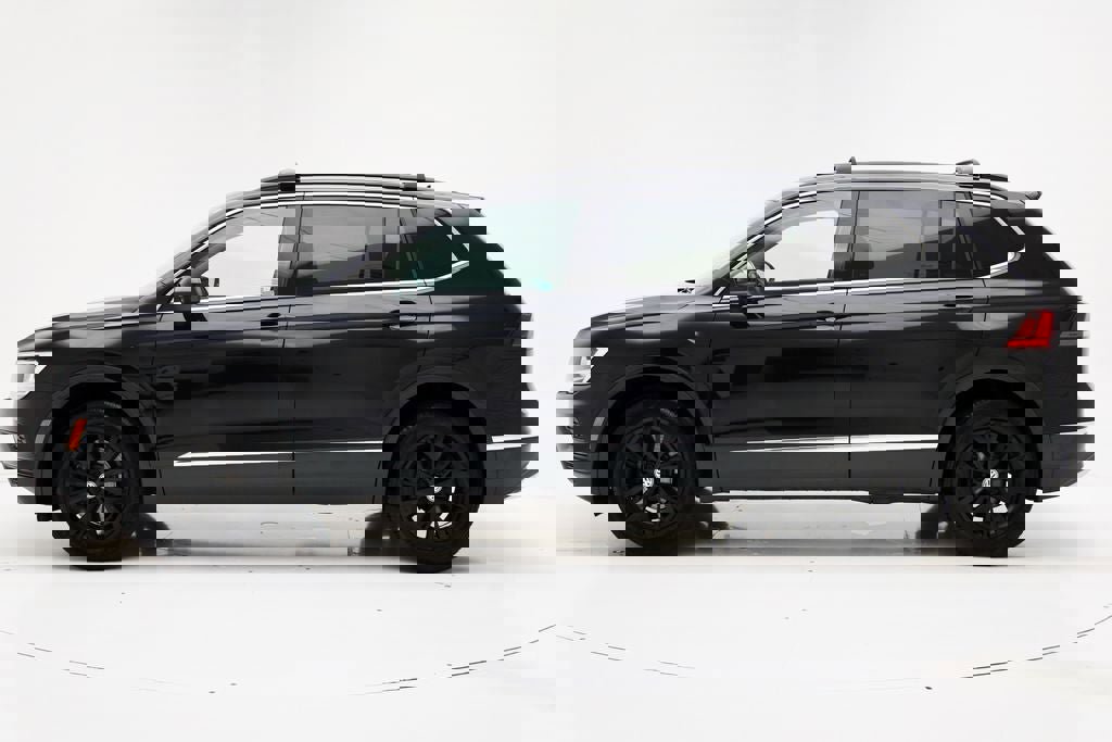 Used 2018 Volkswagen Tiguan SEL image 6