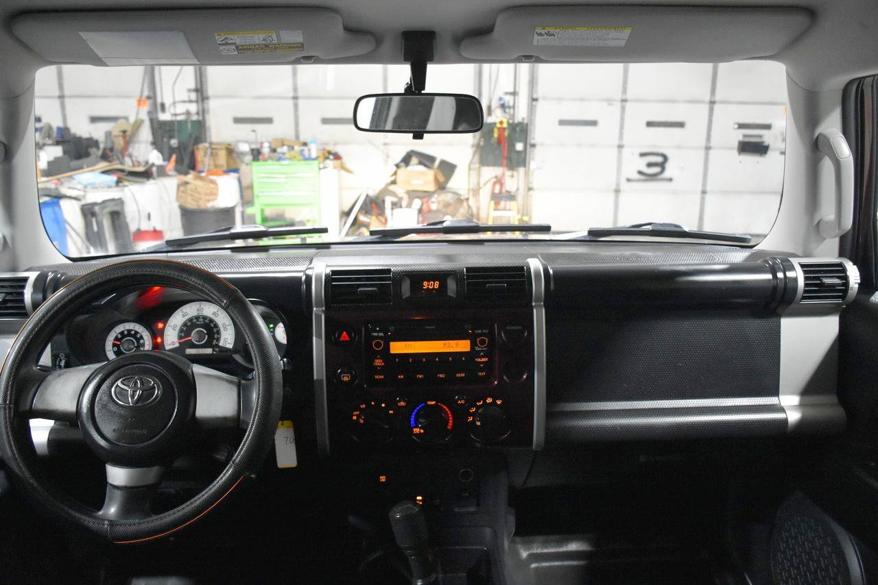 Used 2007 Toyota FJ Cruiser 2WD image 34
