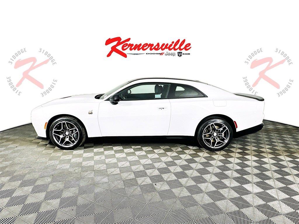 New 2026 Dodge Charger Daytona Scat Pack image 4