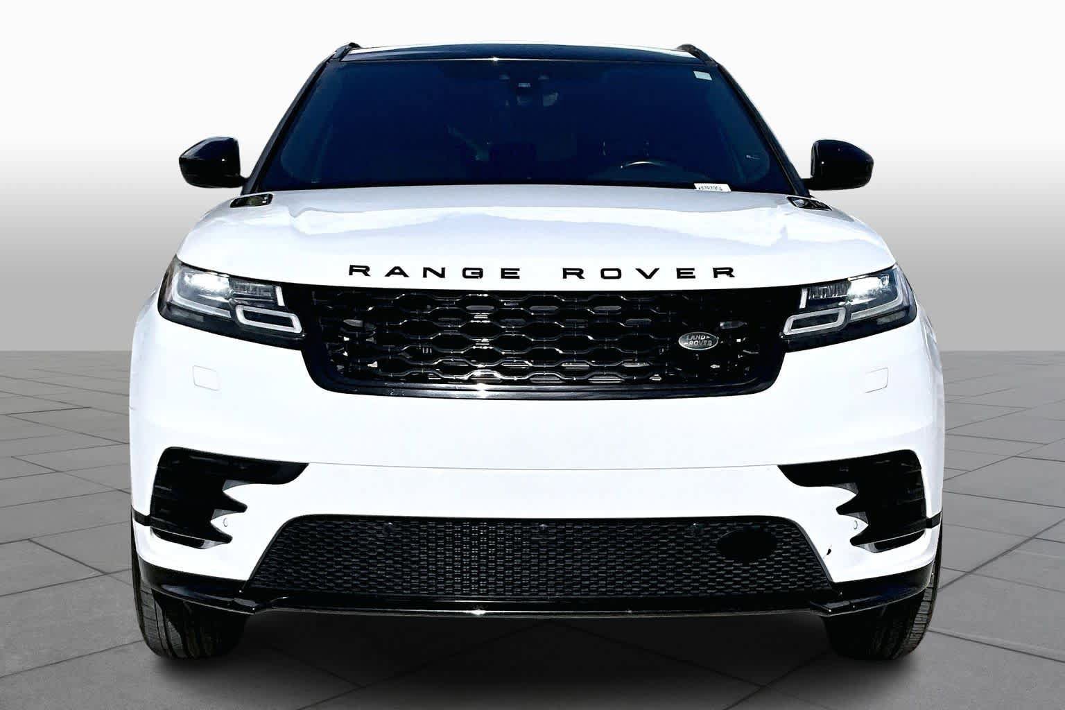 Used 2019 Land Rover Range Rover Velar R-Dynamic SE image 4