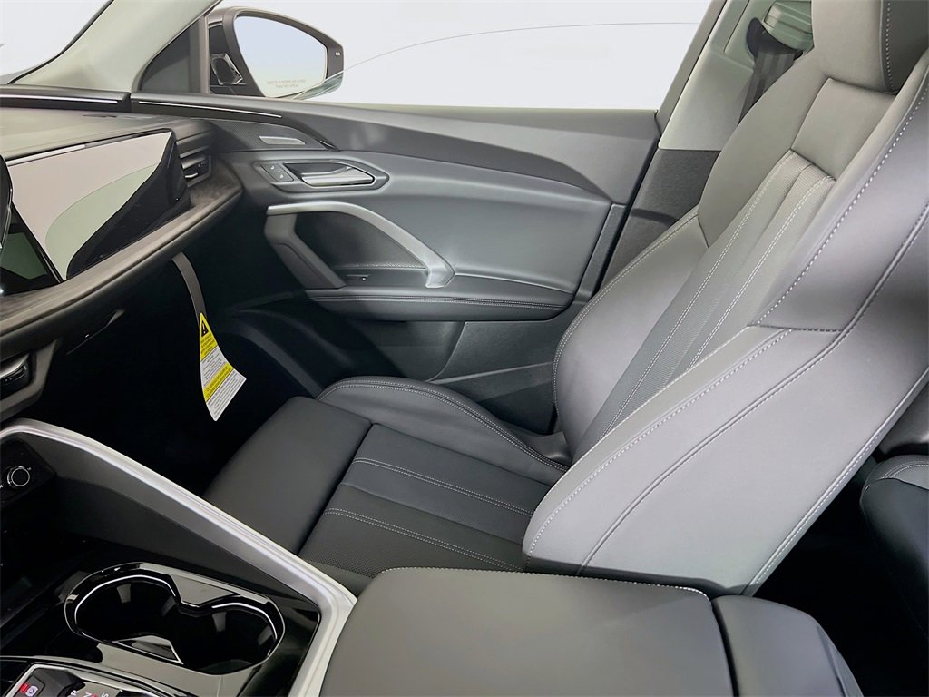 New 2025 Audi Q5 Premium Plus image 24