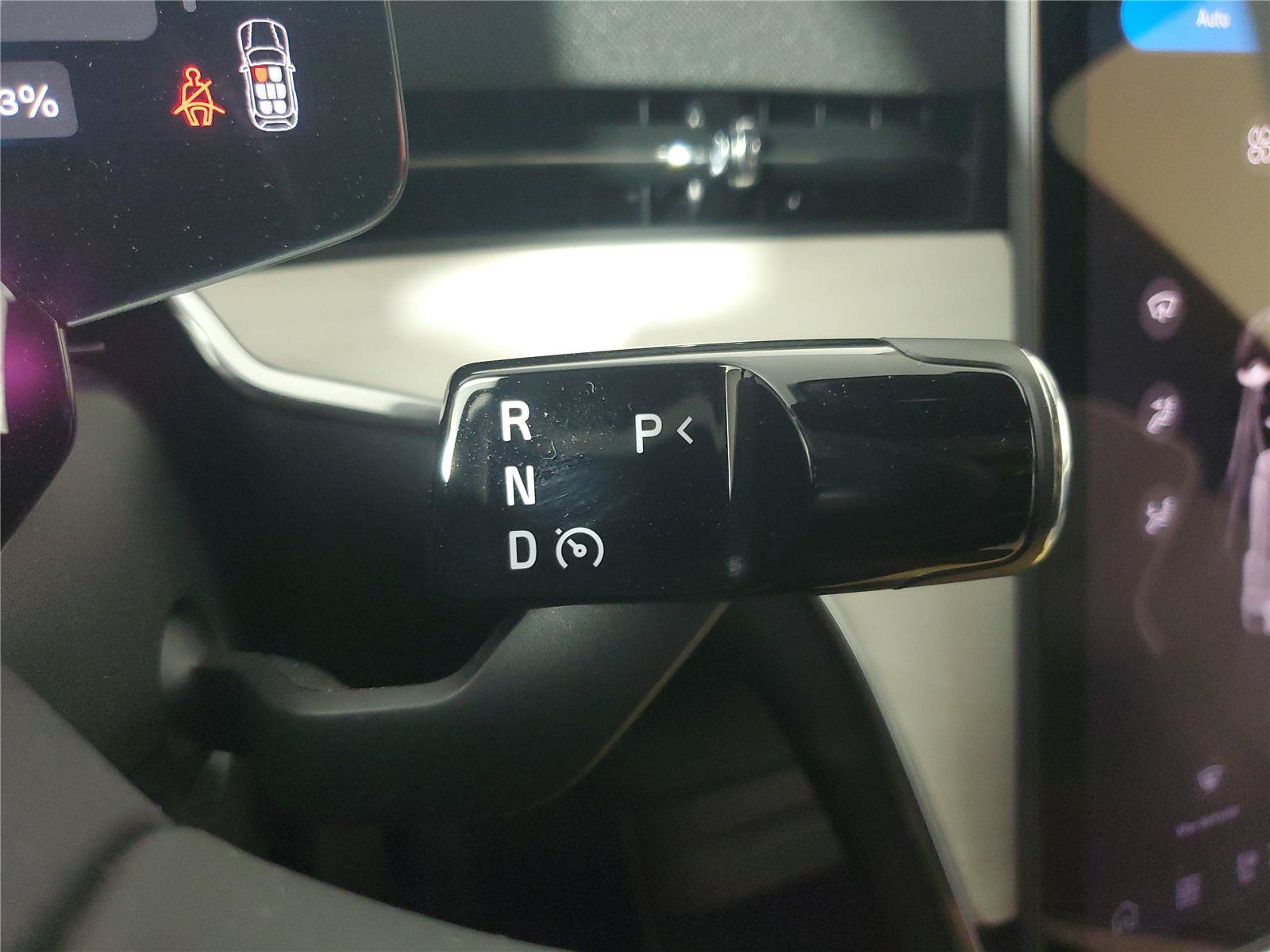 Certified 2025 Volvo EX90 Ultra AWD/4WD image 31