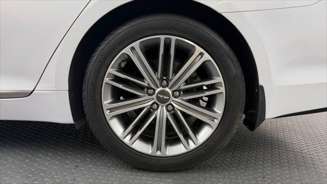 Used 2018 Genesis G80 3.8 RWD image 34