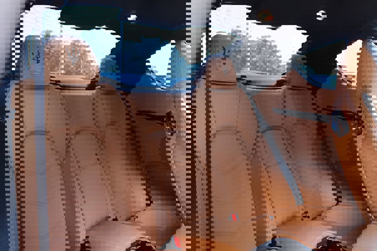 Used 2014 Maserati GranTurismo Sport image 31