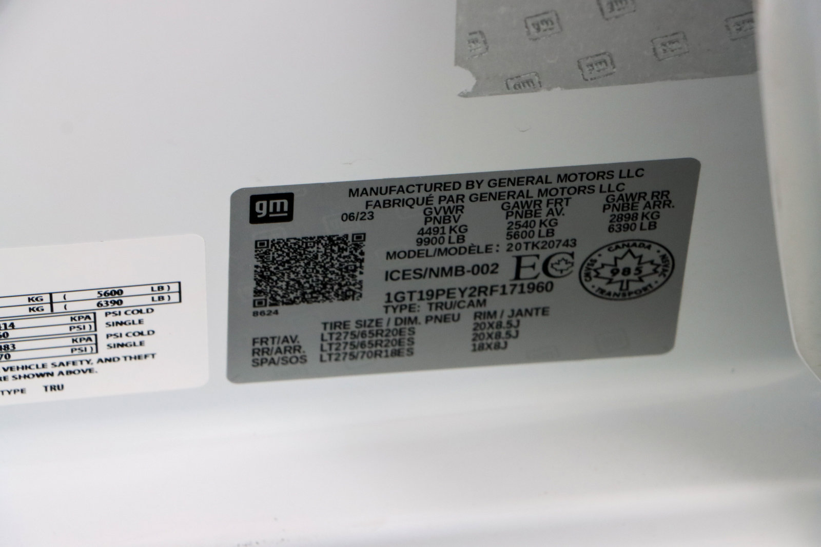 Used 2024 GMC Sierra 2500 AT4 w/ AT4 Premium Plus Package image 36