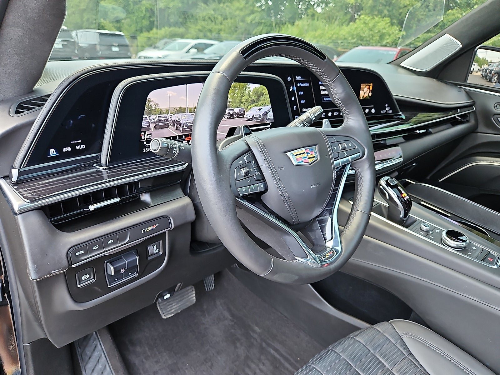 Certified 2024 Cadillac Escalade V w/ LPO, ONYX Package AWD/4WD image 16
