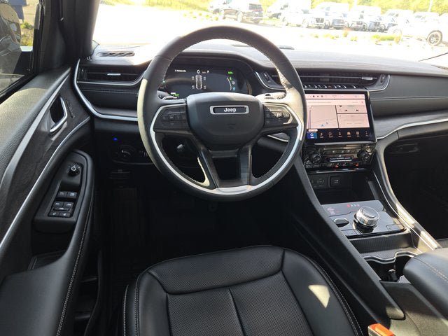 Used 2024 Jeep Grand Cherokee Limited 4xe AWD/4WD image 19