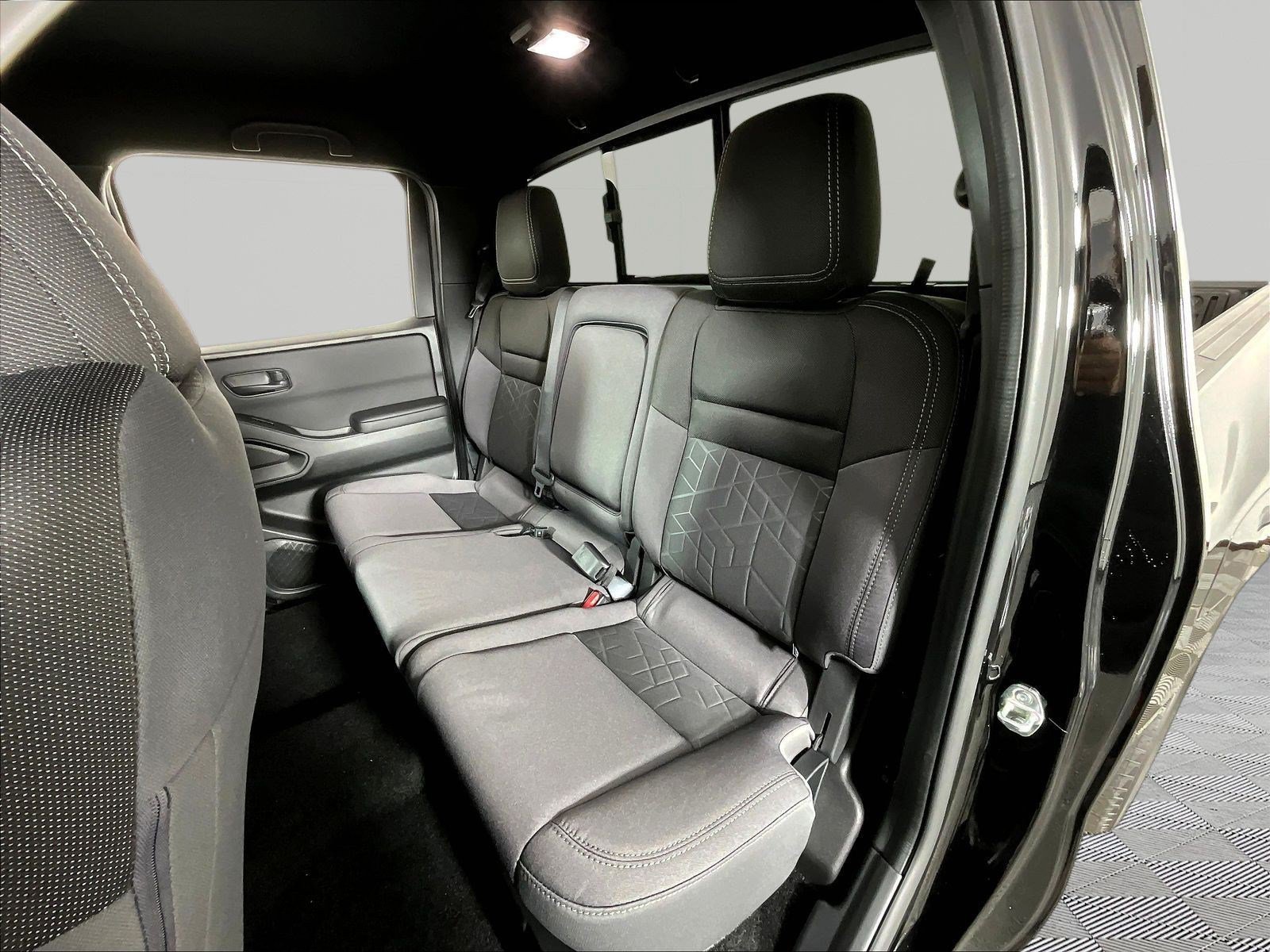 New 2027 Nissan Frontier SV w/ SV Convenience Package AWD/4WD image 17