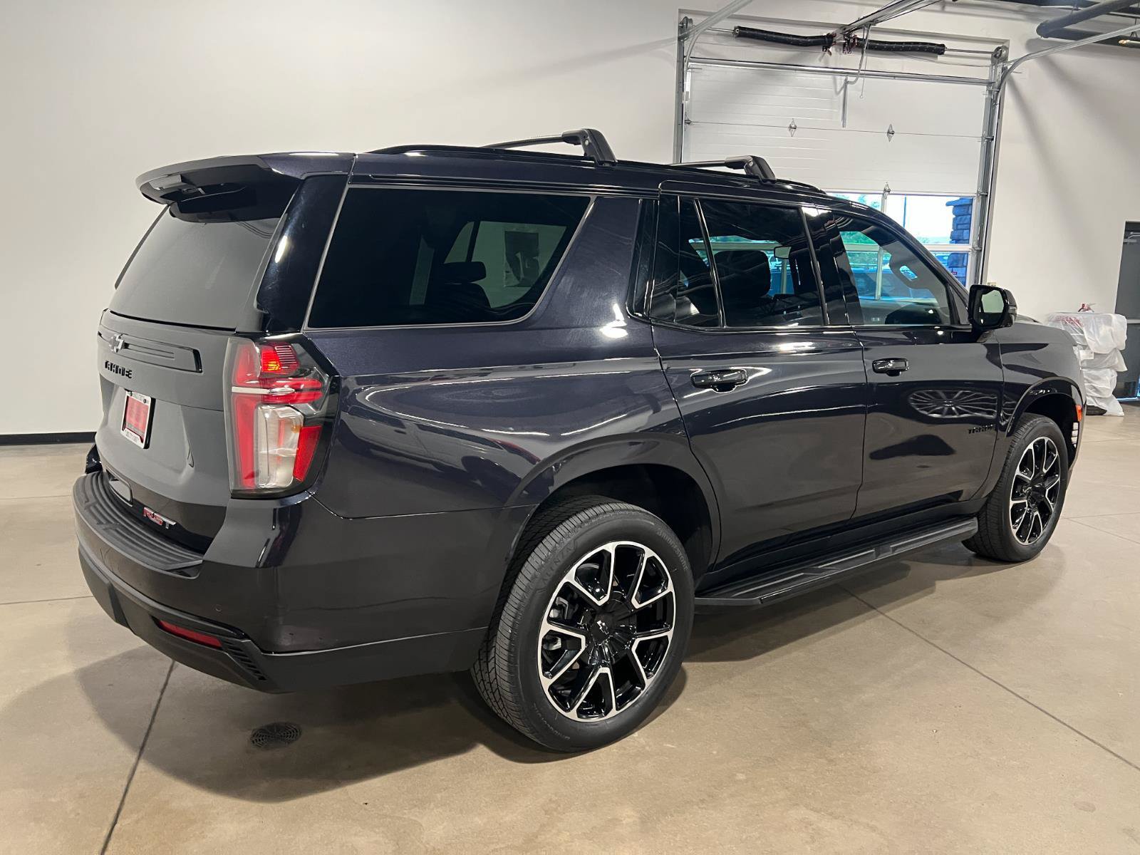 Used 2023 Chevrolet Tahoe RST w/ Luxury Package AWD/4WD image 3