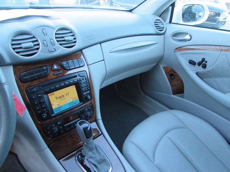 Used 2004 Mercedes-Benz CLK 500 Coupe image 15