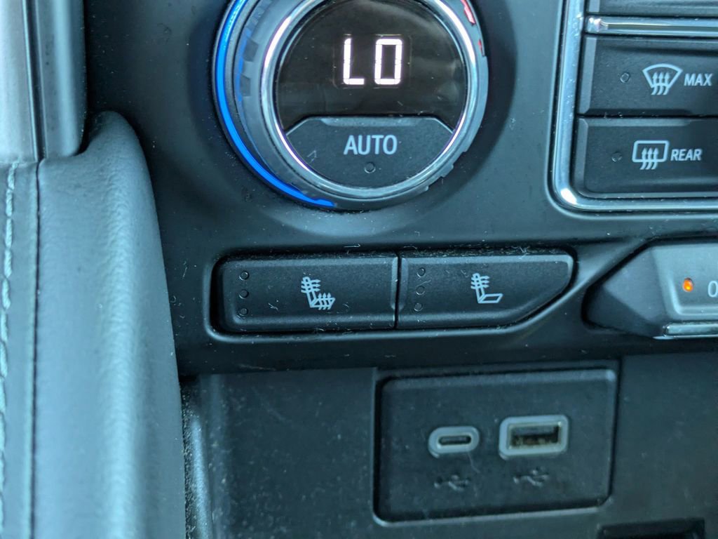 Used 2024 Chevrolet Tahoe LT RWD image 23