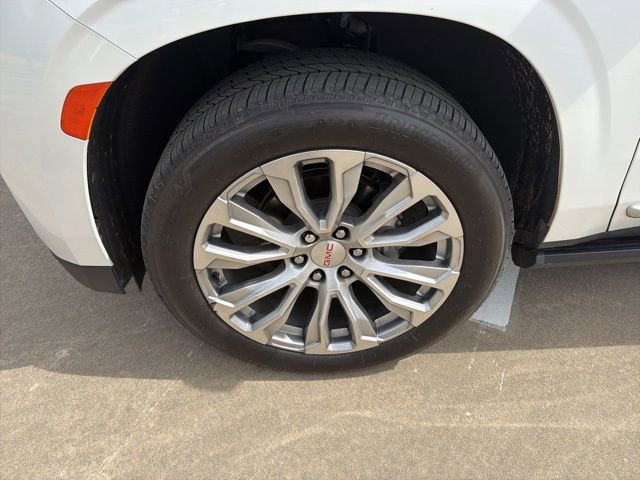 Used 2022 GMC Yukon Denali image 3