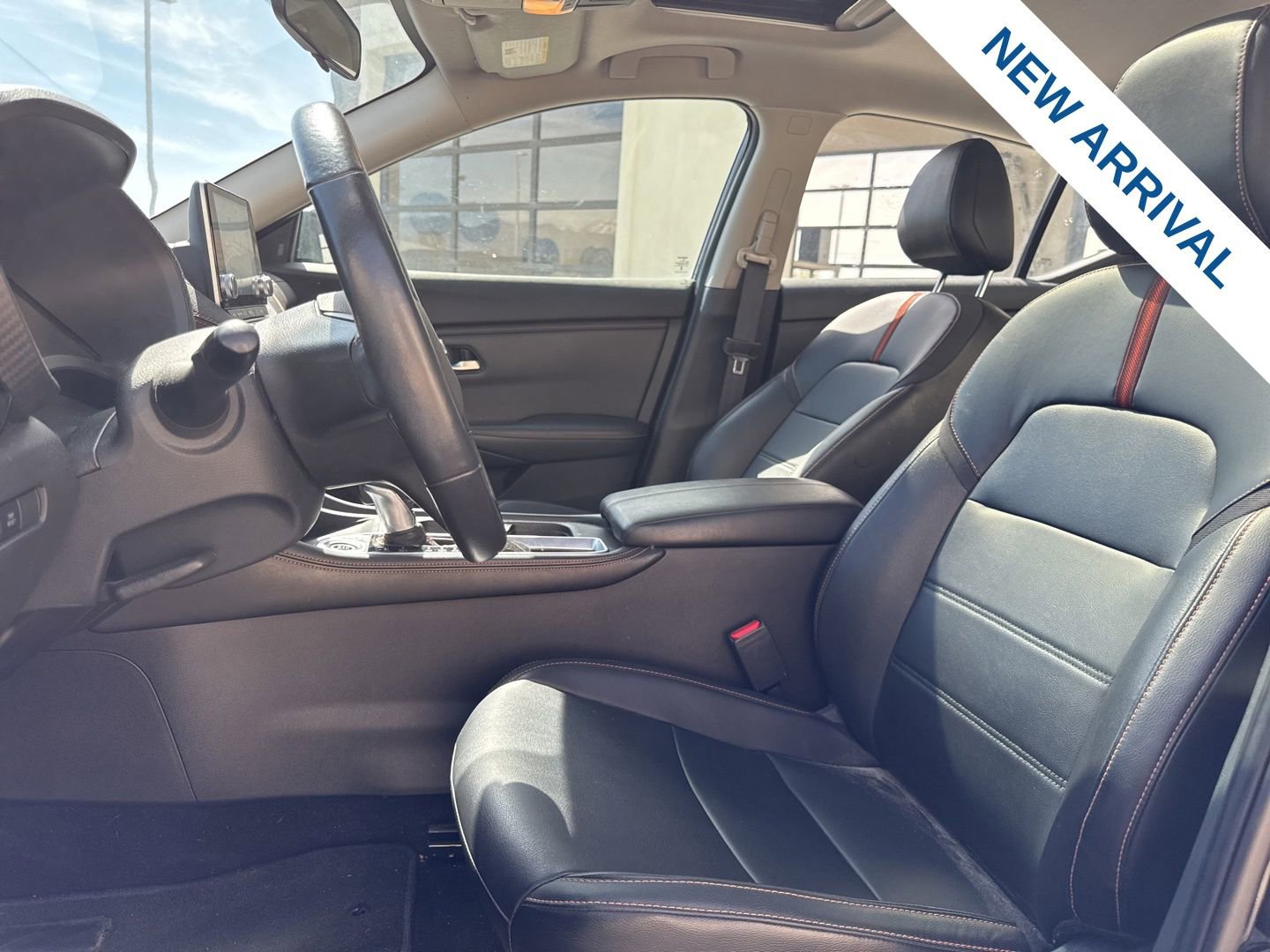 Used 2022 Nissan Sentra SR w/ SR Premium Package image 15