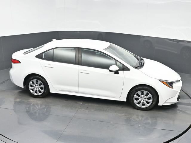 Used 2022 Toyota Corolla LE image 34
