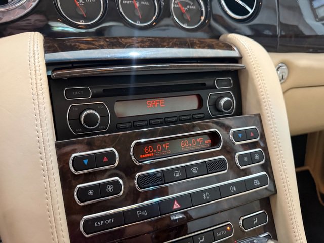 Used 2005 Bentley Arnage T RWD image 18