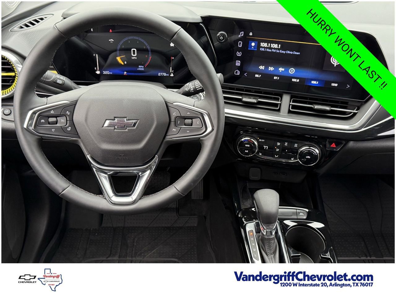 New 2026 Chevrolet Trax ACTIV w/ Sunroof Package FWD image 11