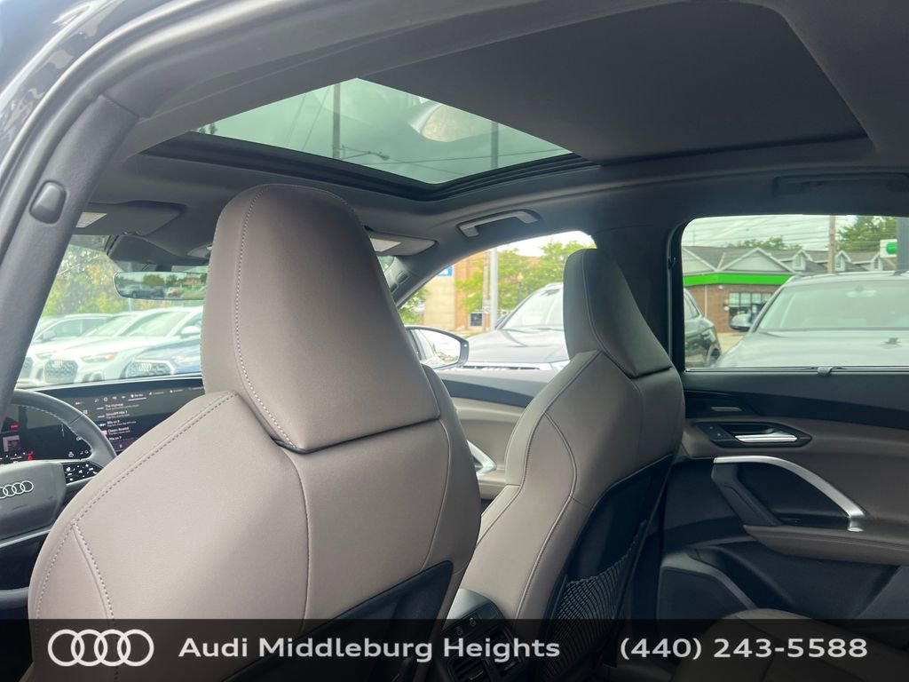 Used 2025 Audi Q5 Premium Plus w/ Premium Plus image 37