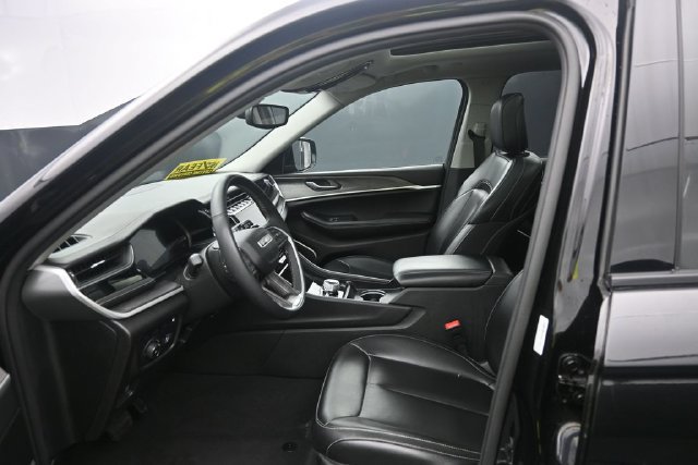 Used 2024 Jeep Grand Cherokee Limited 4xe AWD/4WD image 20