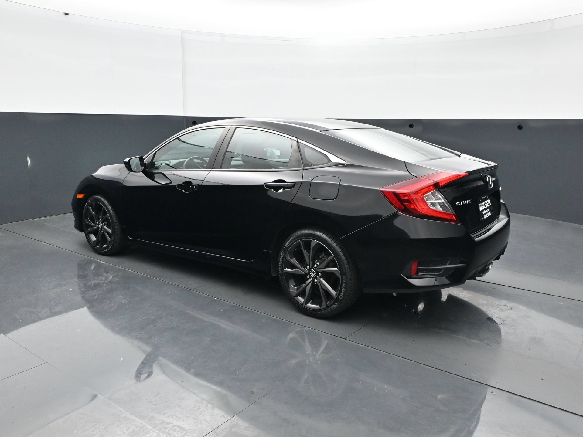 Used 2020 Honda Civic Sport image 4