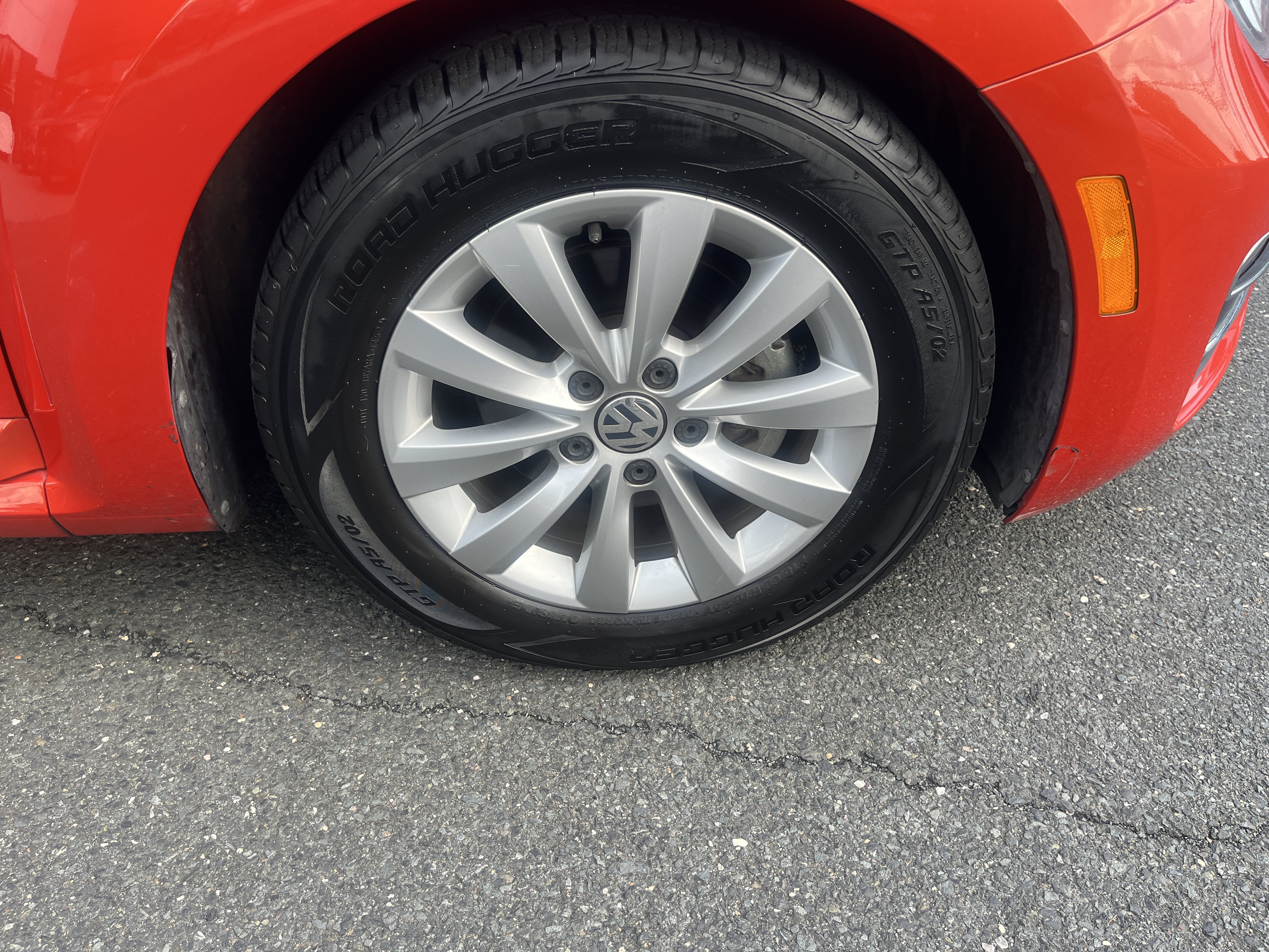 Used 2019 Volkswagen Beetle 2.0T S FWD image 12