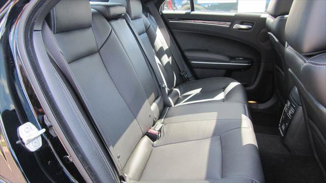Certified 2023 Chrysler 300 S w/ Comfort Group RWD image 10