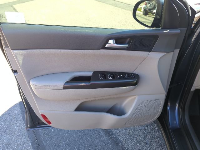 Used 2017 Kia Sportage EX w/ EX Premium Package image 17