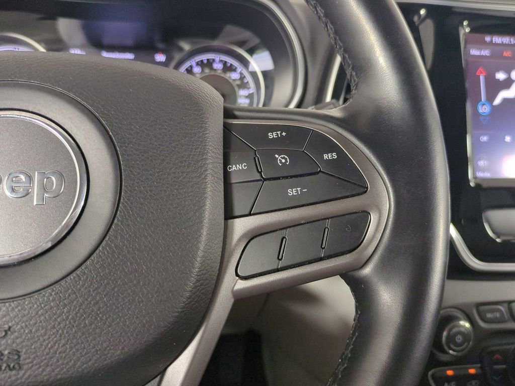 Used 2020 Jeep Cherokee Limited FWD image 33
