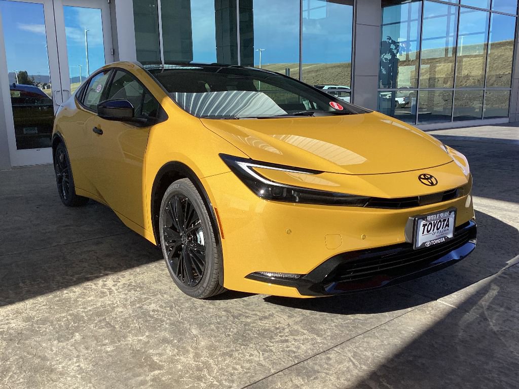 New 2026 Toyota Prius Plug-In Hybrid FWD image 2