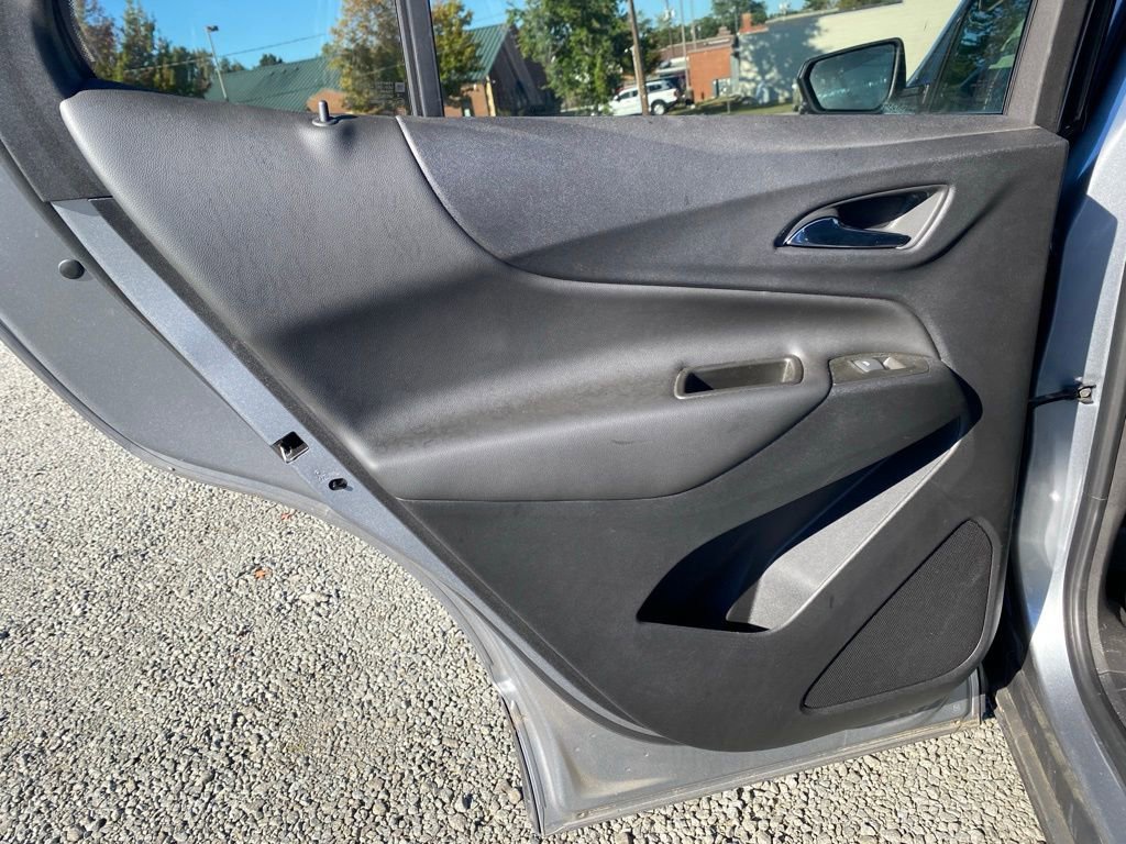 Used 2023 Chevrolet Equinox LT image 16