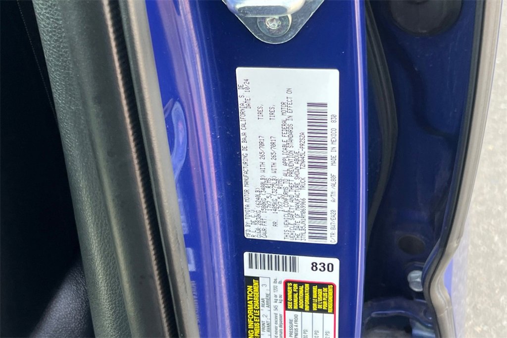 Certified 2024 Toyota Tacoma TRD Off-Road image 33