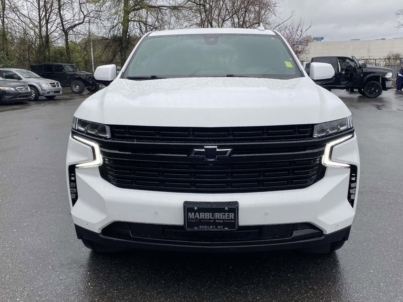 Used 2022 Chevrolet Tahoe RST w/ Luxury Package image 2