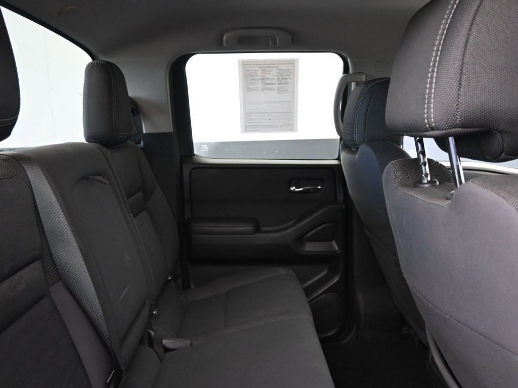 Used 2022 Nissan Frontier SV image 13