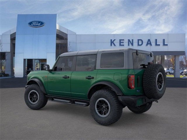 Used 2025 Ford Bronco Badlands image 4