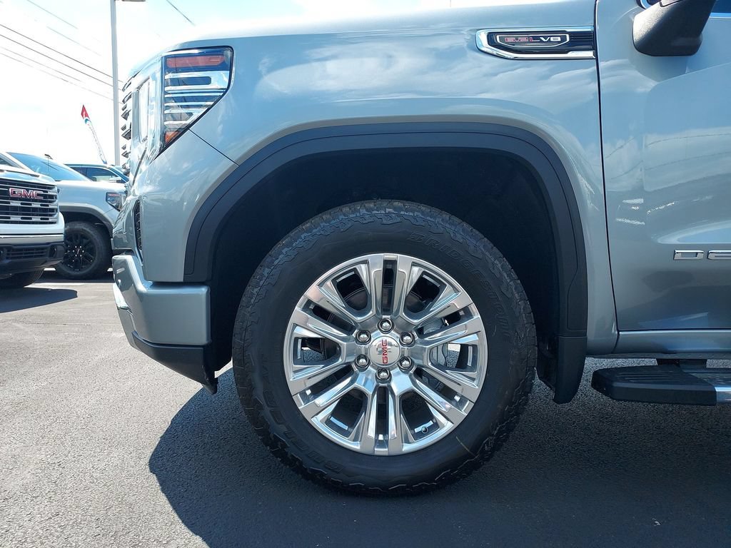 New 2026 GMC Sierra 1500 Denali w/ Technology Package AWD/4WD image 16