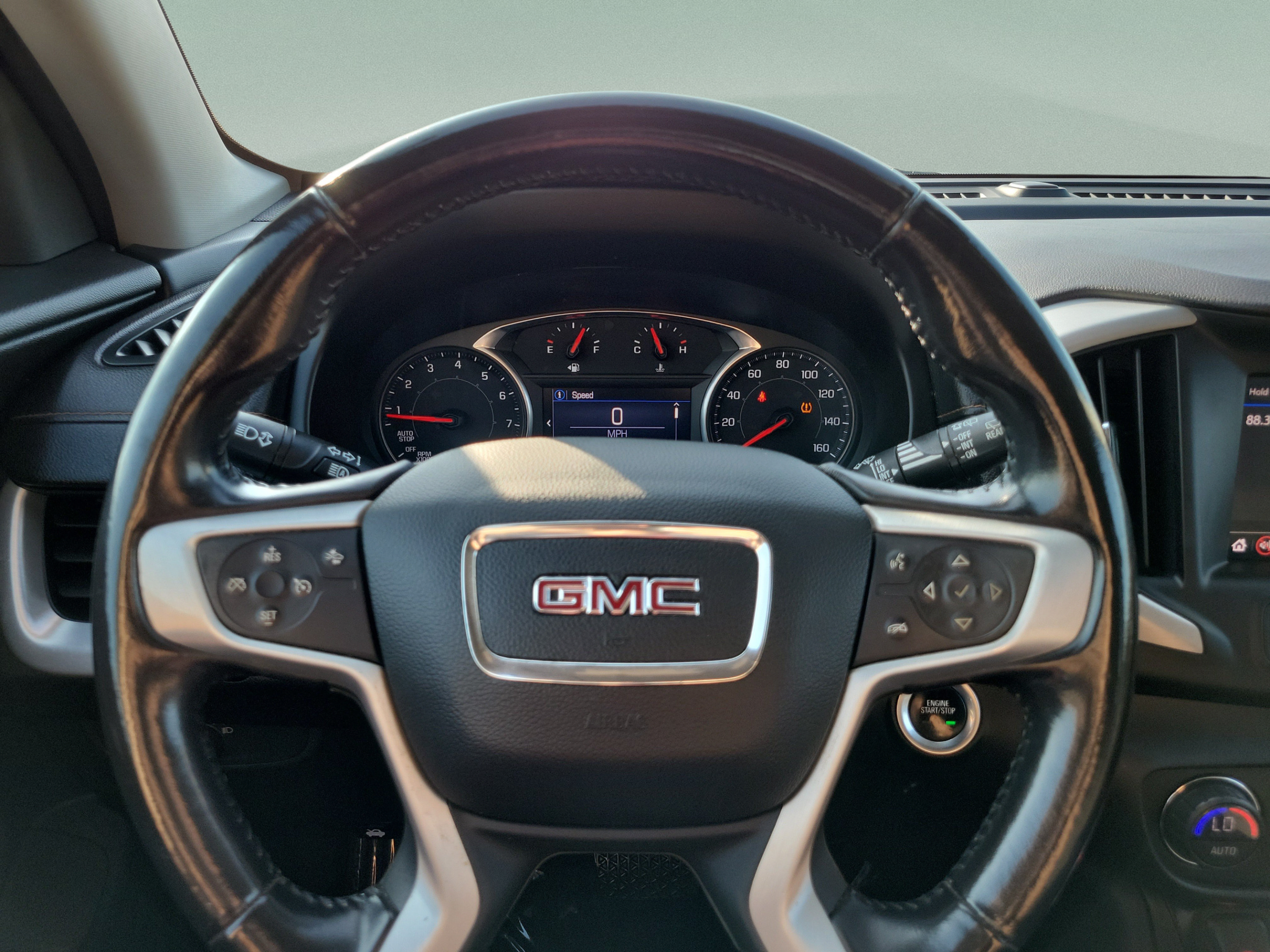 Used 2021 GMC Terrain SLE w/ Driver Convenience Package FWD image 24