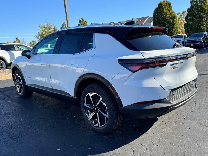 New 2026 Chevrolet Equinox EV LT image 27