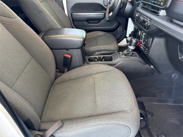 Used 2024 Jeep Wrangler Unlimited Rubicon image 34
