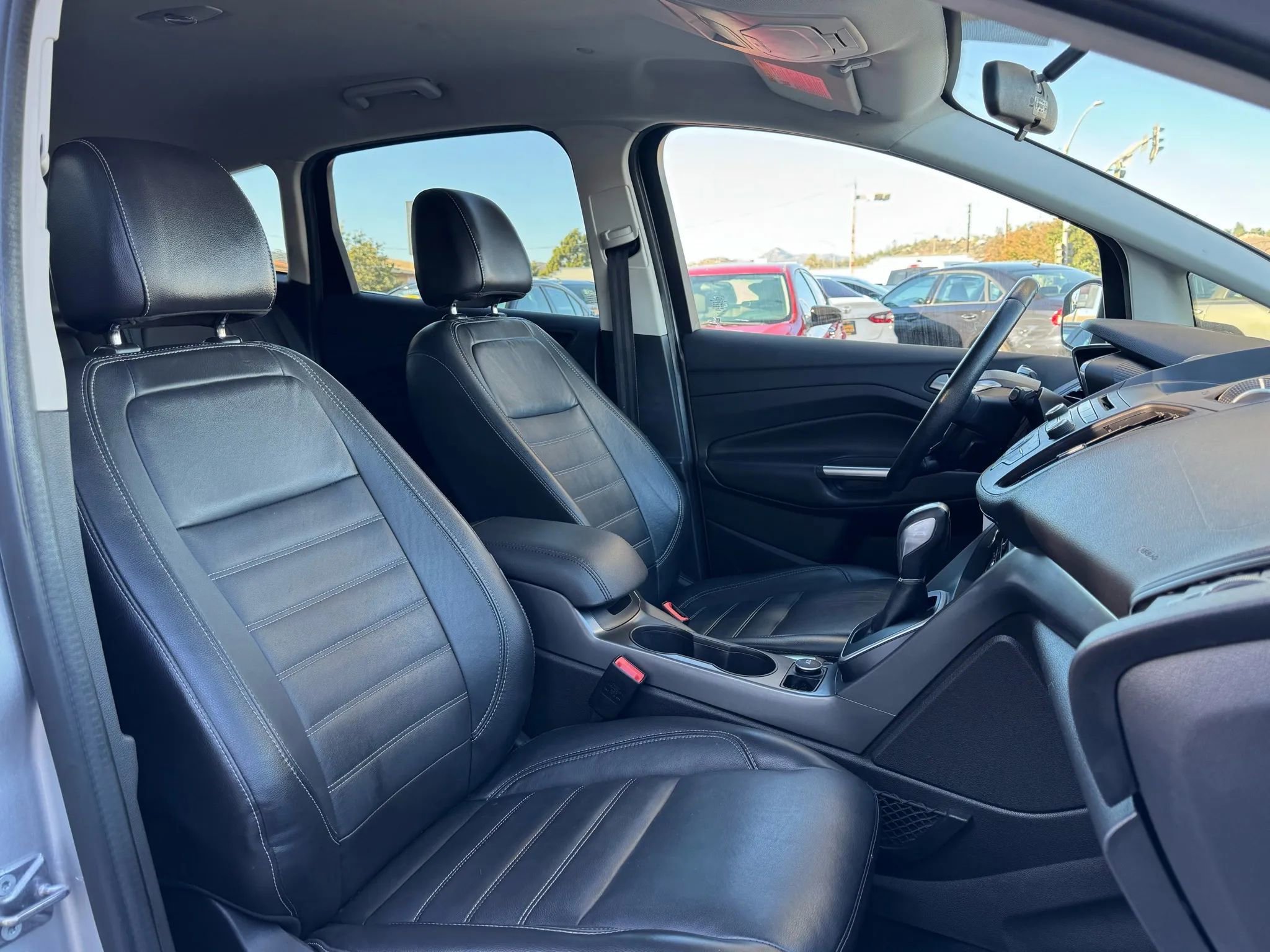 Used 2017 Ford C-MAX Energi SE w/ Equipment Group 402A image 29