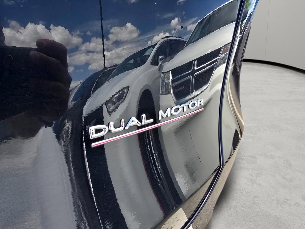 Used 2022 Tesla Model Y Performance AWD/4WD image 18