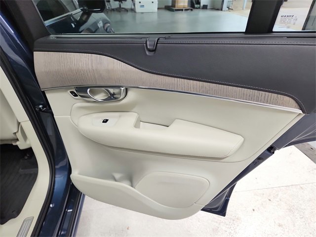 Used 2021 Volvo XC90 T6 Inscription w/ Advanced Package image 43