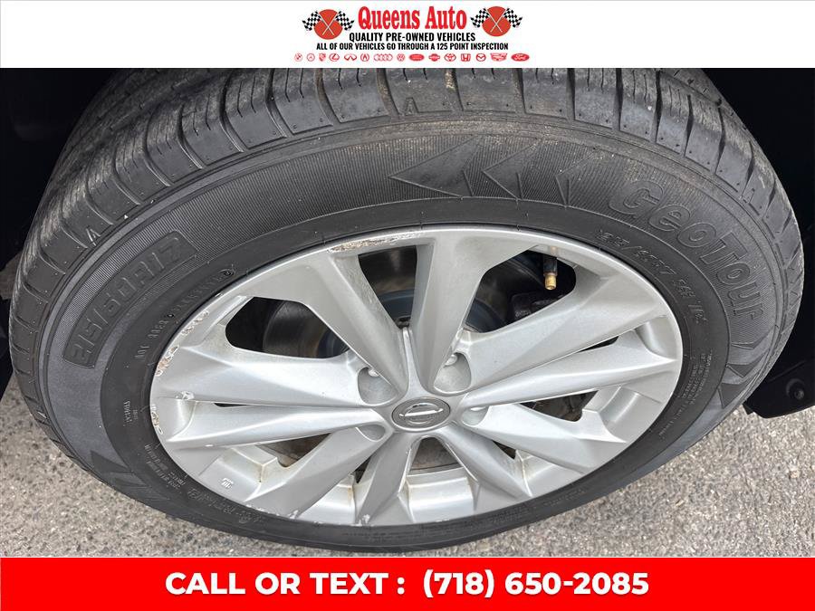 Used 2017 Nissan Rogue Sport S w/ S Appearance Package AWD/4WD image 26
