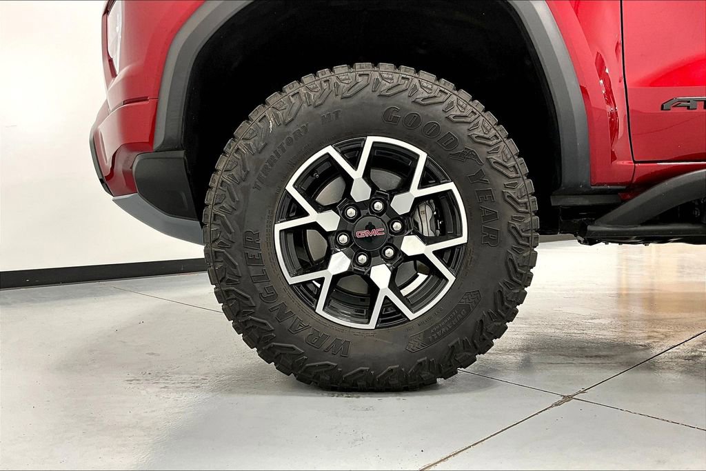 Used 2023 GMC Canyon AT4X image 11