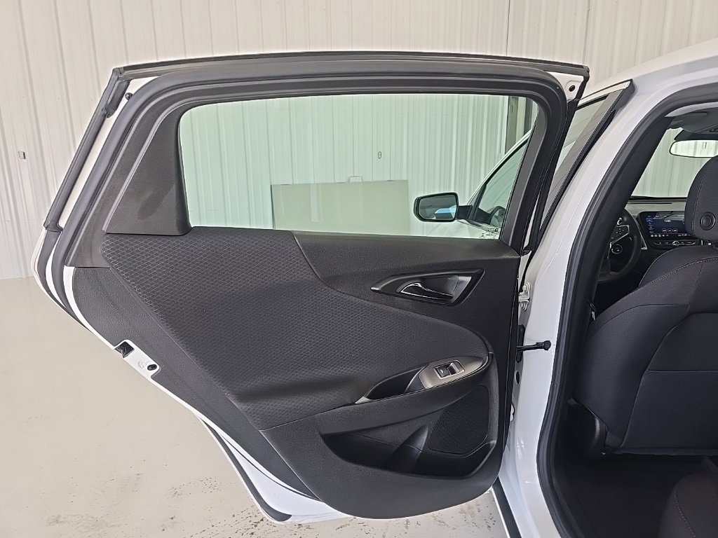 Used 2024 Chevrolet Malibu LT image 17