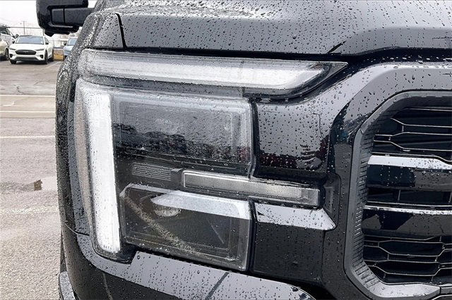 Used 2025 Ford F150 Lariat w/ Equipment Group 501A Mid image 29